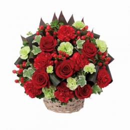 赤色のバスケットアレンジメント