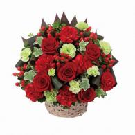赤色のバスケットアレンジメント